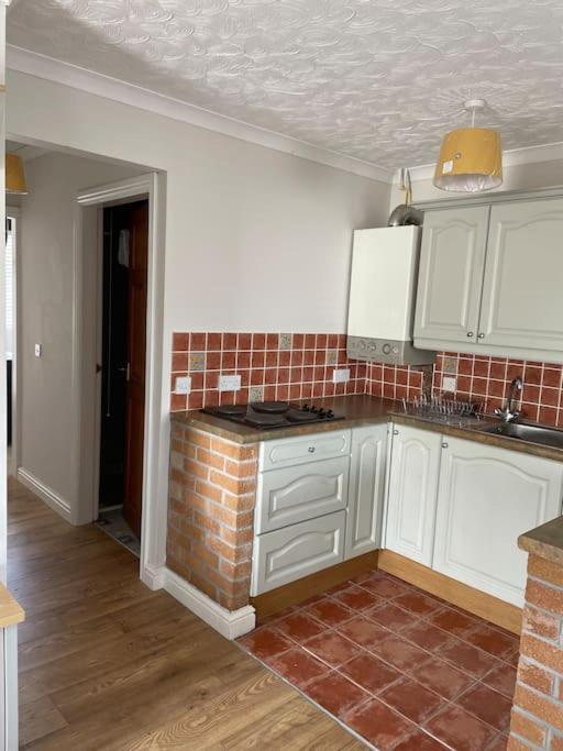 The Cwtch - A Self Contained One Bedroom Annex Pwllheli Exterior photo